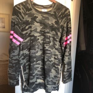 Sundry Camo Sweatshirt with Neon Pink Stripes Size 1